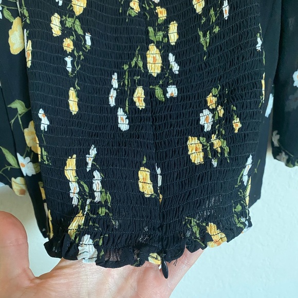 Reformation grove top - Picture 11 of 12